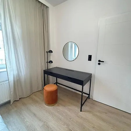 Styczynskiego 2 *
